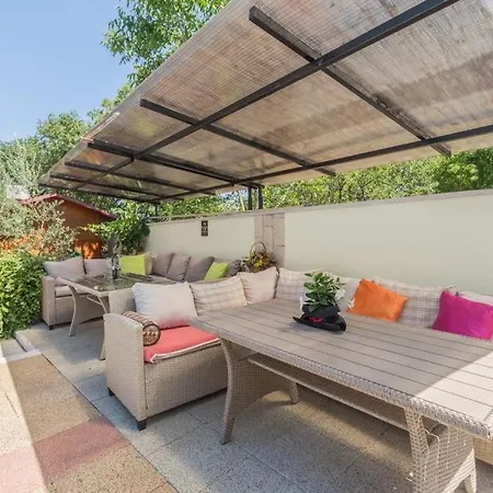 Apartament Nena Apartman *